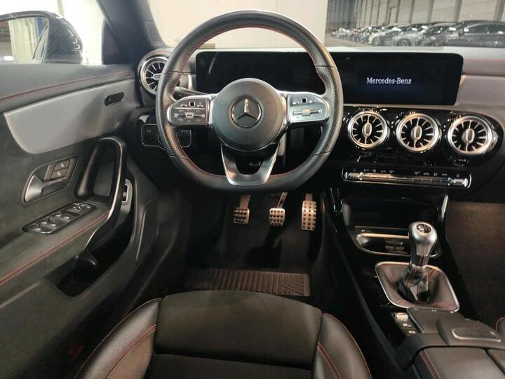 Mercedes CLA 180 d AMG Night LED Widescreen Ambient LED Navi Sport-Leather-Alcantara Klima PDC ... #5