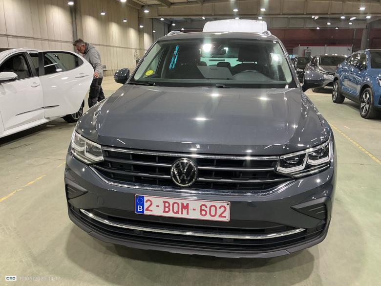 Volkswagen Tiguan 2.0 TDI Active LED-Matrix Virtual CarPlay Navi Camera Klima PDC ... #2