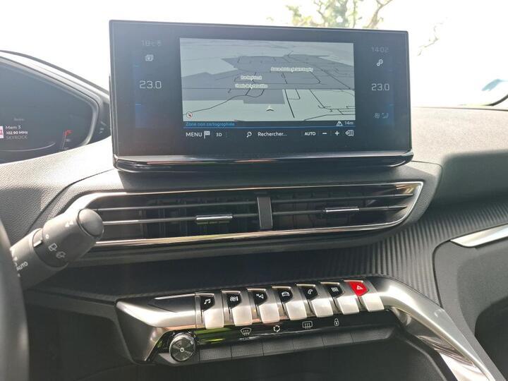 Peugeot 3008 1.5 BlueHDi Aut. LED I-Cocpit CarPlay Navi Camera Klima PDC ... #6