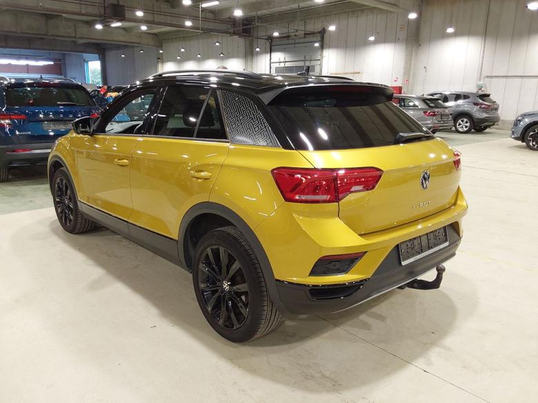 Volkswagen T-Roc 1.6 TDI Style Black Pano Virtual Klima PDC ... #4